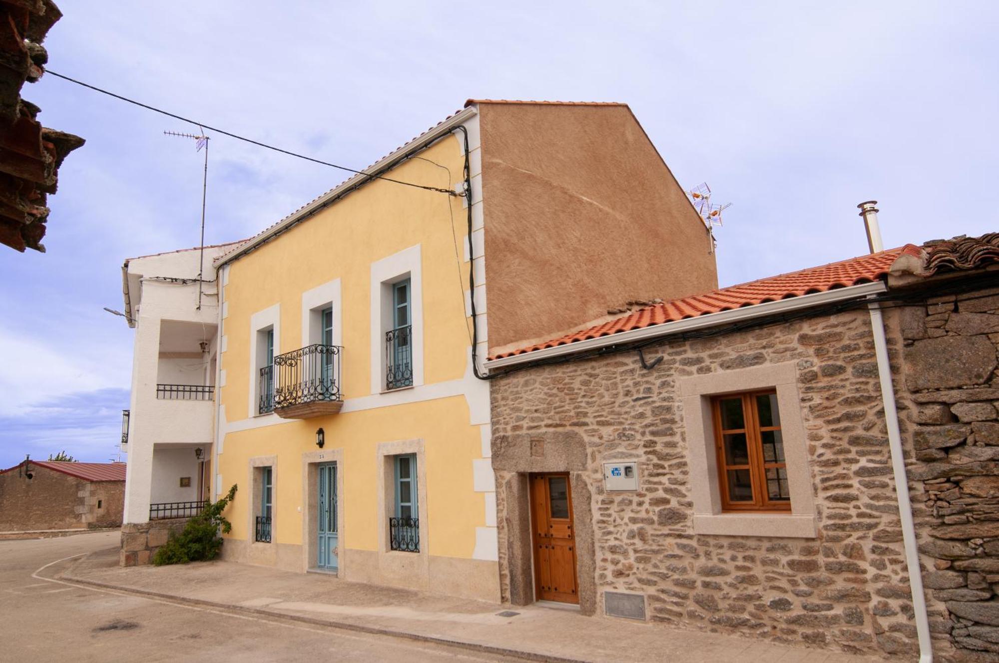 Casa Amarilla Arribes Cerezal de Penahorcada Exterior foto